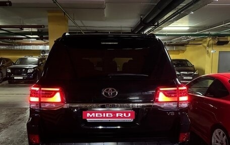 Toyota Land Cruiser 200, 2016 год, 5 700 000 рублей, 2 фотография