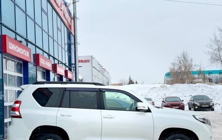 Toyota Land Cruiser Prado 150 рестайлинг 2, 2013 год, 3 070 000 рублей, 5 фотография