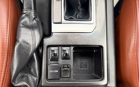 Toyota Land Cruiser Prado 150 рестайлинг 2, 2013 год, 3 070 000 рублей, 14 фотография