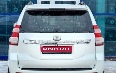Toyota Land Cruiser Prado 150 рестайлинг 2, 2013 год, 3 070 000 рублей, 8 фотография