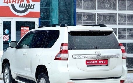 Toyota Land Cruiser Prado 150 рестайлинг 2, 2013 год, 3 070 000 рублей, 9 фотография