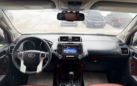 Toyota Land Cruiser Prado 150 рестайлинг 2, 2013 год, 3 070 000 рублей, 16 фотография