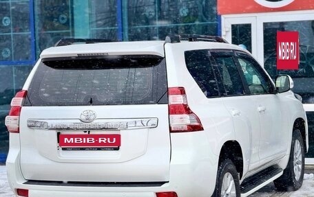 Toyota Land Cruiser Prado 150 рестайлинг 2, 2013 год, 3 070 000 рублей, 7 фотография