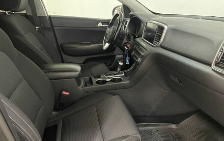 KIA Sportage IV рестайлинг, 2020 год, 2 177 000 рублей, 21 фотография