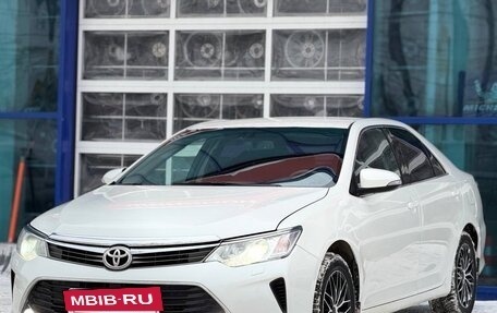 Toyota Camry, 2016 год, 2 000 000 рублей, 2 фотография