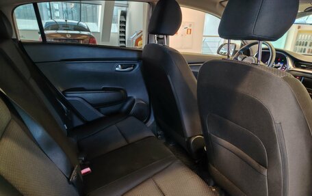 KIA Rio IV, 2020 год, 1 637 000 рублей, 8 фотография