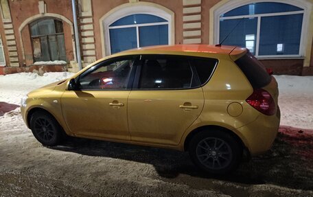 KIA cee'd I рестайлинг, 2009 год, 630 000 рублей, 4 фотография