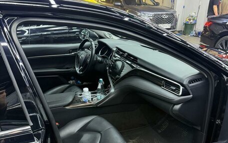 Toyota Camry, 2020 год, 3 200 000 рублей, 5 фотография