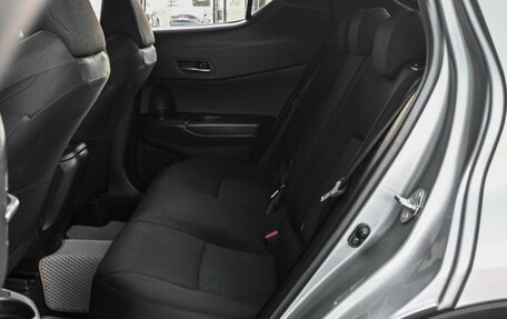 Toyota C-HR I рестайлинг, 2018 год, 1 798 070 рублей, 7 фотография