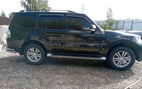 Mitsubishi Pajero IV, 2012 год, 2 570 000 рублей, 7 фотография
