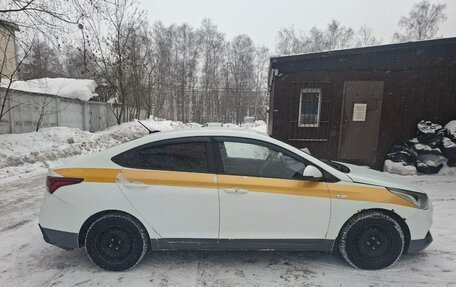 Hyundai Solaris II рестайлинг, 2019 год, 850 000 рублей, 8 фотография