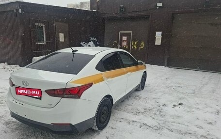 Hyundai Solaris II рестайлинг, 2019 год, 850 000 рублей, 4 фотография