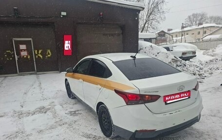 Hyundai Solaris II рестайлинг, 2019 год, 850 000 рублей, 10 фотография