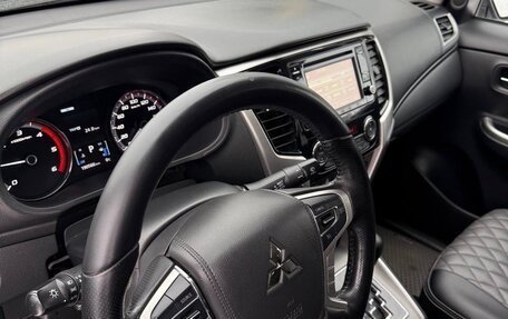 Mitsubishi L200 IV рестайлинг, 2019 год, 3 300 000 рублей, 10 фотография