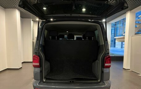 Volkswagen Caravelle T5, 2010 год, 1 650 000 рублей, 26 фотография