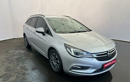 Opel Astra K, 2019 год, 1 350 000 рублей, 1 фотография