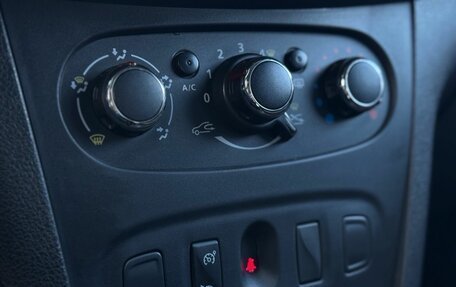 Renault Sandero II рестайлинг, 2017 год, 870 000 рублей, 20 фотография