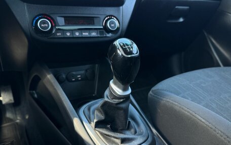 KIA Rio III рестайлинг, 2015 год, 859 000 рублей, 17 фотография