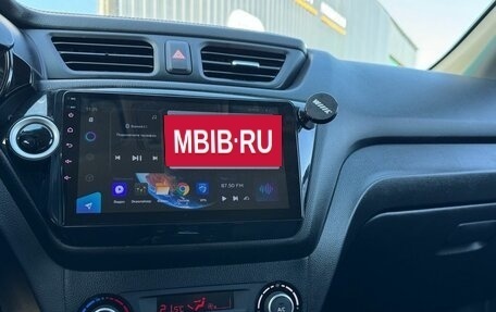 KIA Rio III рестайлинг, 2015 год, 859 000 рублей, 16 фотография