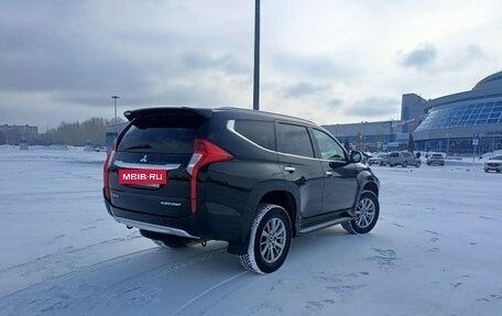 Mitsubishi Pajero Sport III рестайлинг, 2016 год, 2 980 000 рублей, 3 фотография