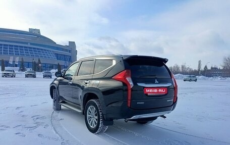 Mitsubishi Pajero Sport III рестайлинг, 2016 год, 2 980 000 рублей, 2 фотография
