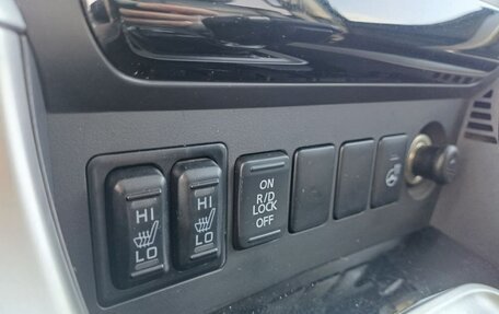 Mitsubishi Pajero Sport III рестайлинг, 2016 год, 2 980 000 рублей, 17 фотография