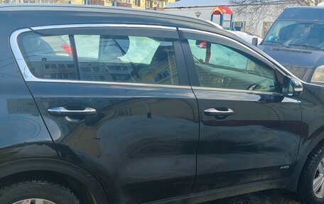 KIA Sportage IV рестайлинг, 2017 год, 1 800 000 рублей, 2 фотография