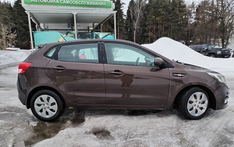 KIA Rio III рестайлинг, 2016 год, 800 000 рублей, 2 фотография