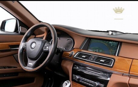 BMW 7 серия, 2013 год, 1 650 000 рублей, 8 фотография