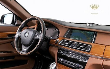 BMW 7 серия, 2013 год, 1 650 000 рублей, 13 фотография