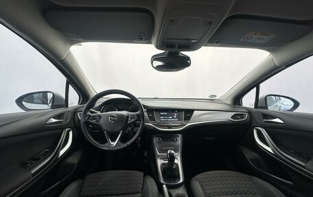 Opel Astra K, 2019 год, 1 350 000 рублей, 9 фотография