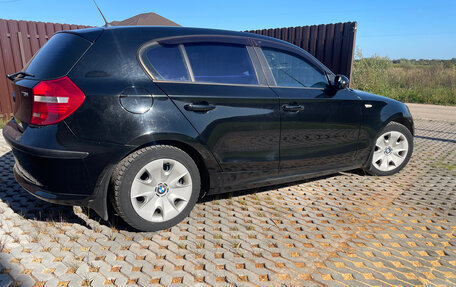 BMW 1 серия, 2009 год, 750 000 рублей, 6 фотография