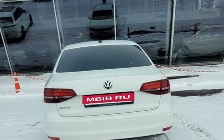 Volkswagen Jetta VI, 2016 год, 1 310 000 рублей, 4 фотография