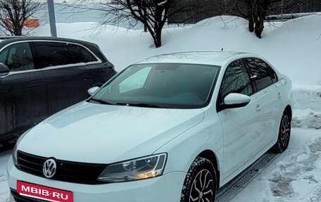 Volkswagen Jetta VI, 2016 год, 1 310 000 рублей, 3 фотография