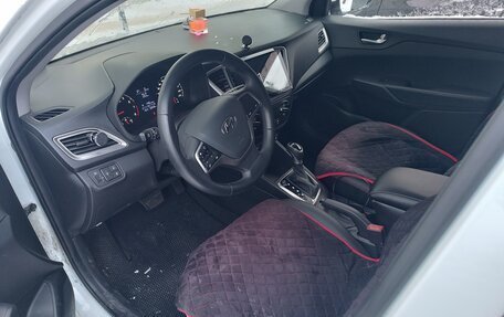 Hyundai Solaris II рестайлинг, 2020 год, 1 600 000 рублей, 3 фотография