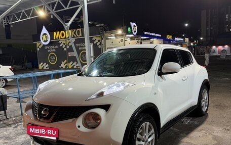 Nissan Juke II, 2011 год, 950 000 рублей, 3 фотография