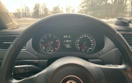 Volkswagen Jetta VI, 2012 год, 750 000 рублей, 6 фотография