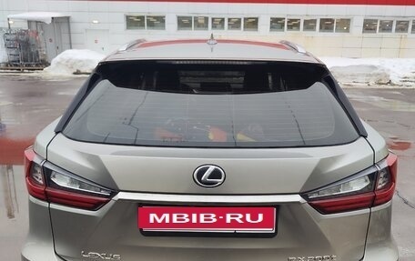 Lexus RX IV рестайлинг, 2017 год, 3 900 000 рублей, 4 фотография