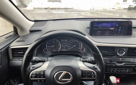 Lexus RX IV рестайлинг, 2017 год, 3 900 000 рублей, 18 фотография