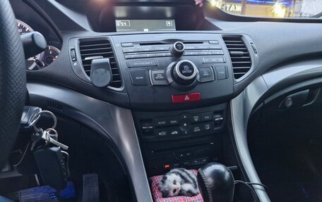 Honda Accord VIII рестайлинг, 2011 год, 1 500 000 рублей, 19 фотография