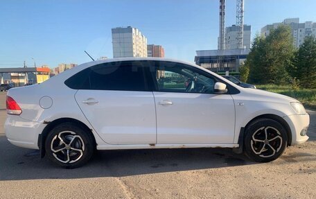 Volkswagen Polo VI (EU Market), 2013 год, 550 000 рублей, 3 фотография
