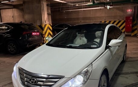 Hyundai Sonata VI, 2011 год, 1 150 000 рублей, 1 фотография