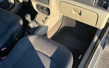 Renault Symbol I, 2006 год, 350 000 рублей, 8 фотография