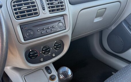 Renault Symbol I, 2006 год, 350 000 рублей, 12 фотография