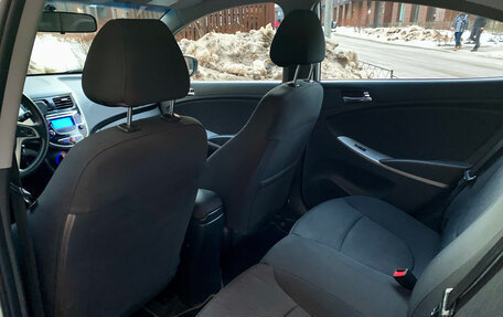 Hyundai Solaris II рестайлинг, 2013 год, 890 000 рублей, 14 фотография