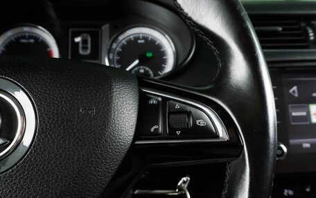 Skoda Octavia, 2018 год, 1 799 000 рублей, 17 фотография