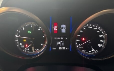 Toyota Land Cruiser Prado 150 рестайлинг 2, 2017 год, 4 750 000 рублей, 11 фотография