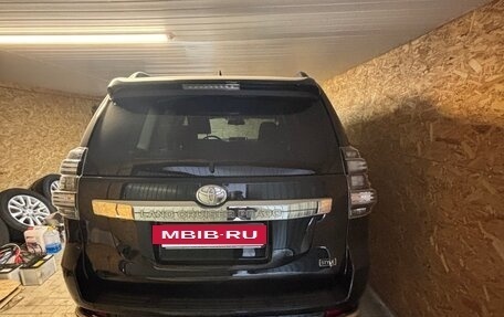 Toyota Land Cruiser Prado 150 рестайлинг 2, 2017 год, 4 750 000 рублей, 4 фотография