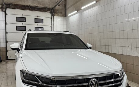 Volkswagen Touareg III, 2019 год, 7 500 000 рублей, 3 фотография