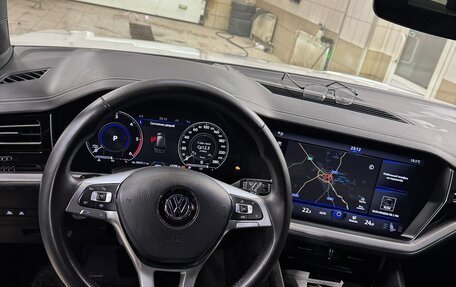 Volkswagen Touareg III, 2019 год, 7 500 000 рублей, 12 фотография